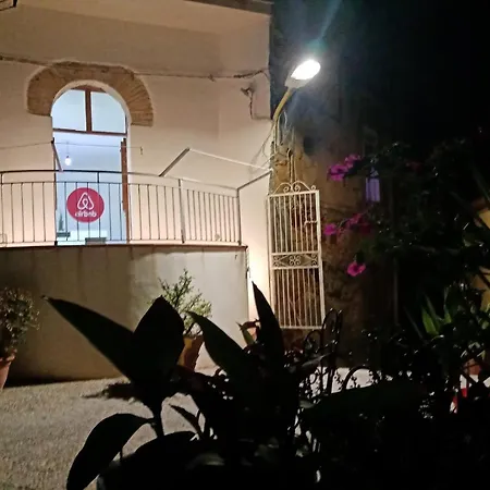 בית נופש Dimora Atenea אגריג'נטו